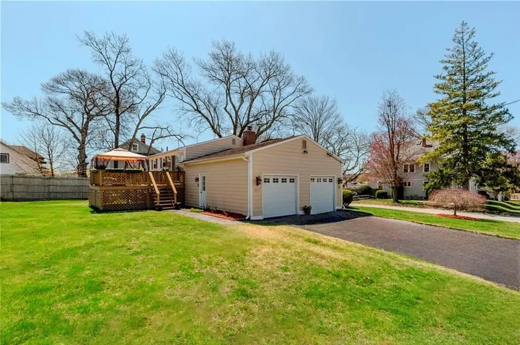 38 Autumn Street Cranston RI 02910