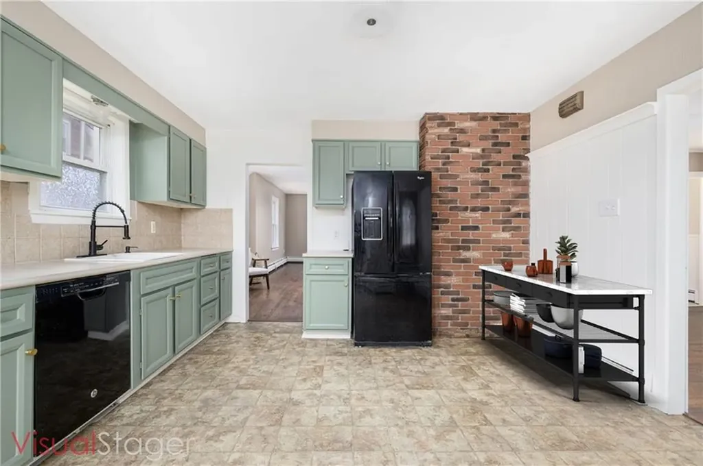 208 Liberty Street Pawtucket RI 02861