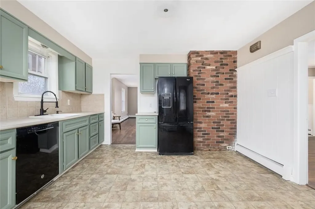208 Liberty Street Pawtucket RI 02861