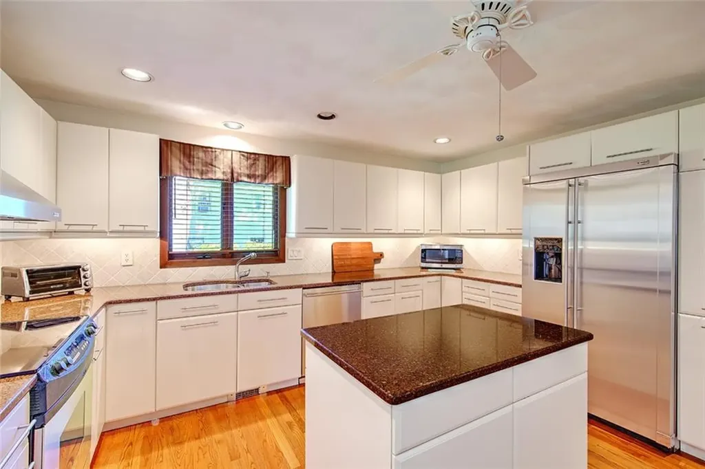 21 Fesser Avenue Bristol RI 02809