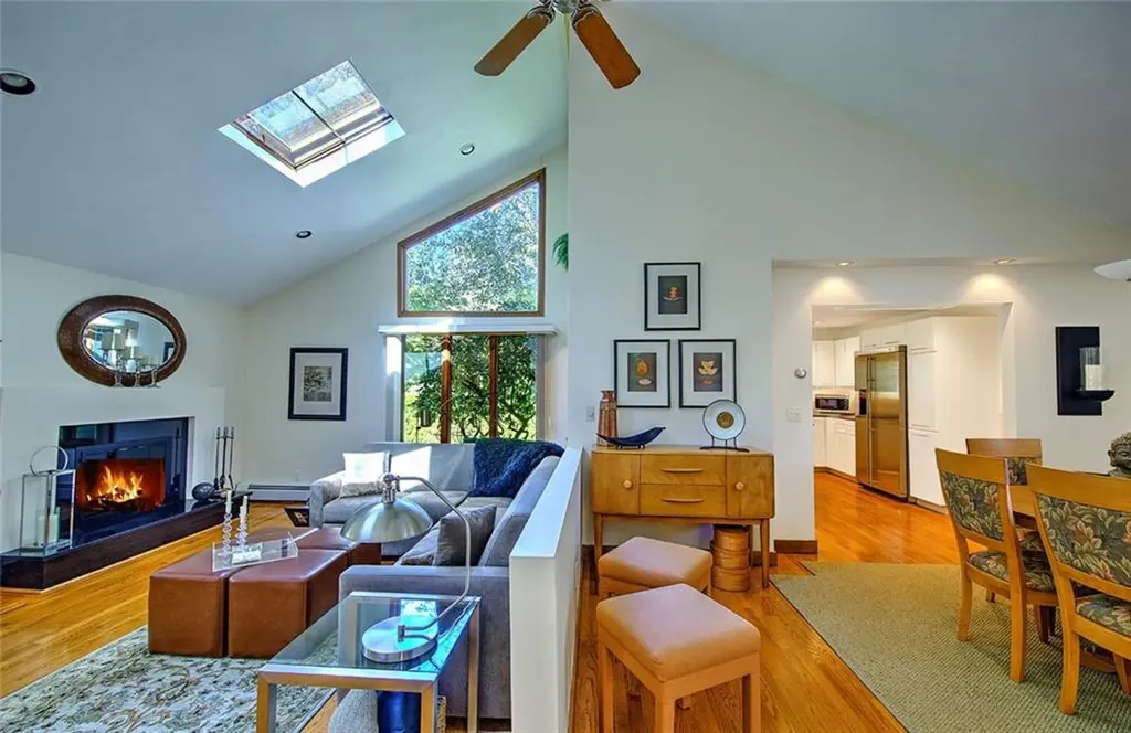 21 Fesser Avenue Bristol RI 02809