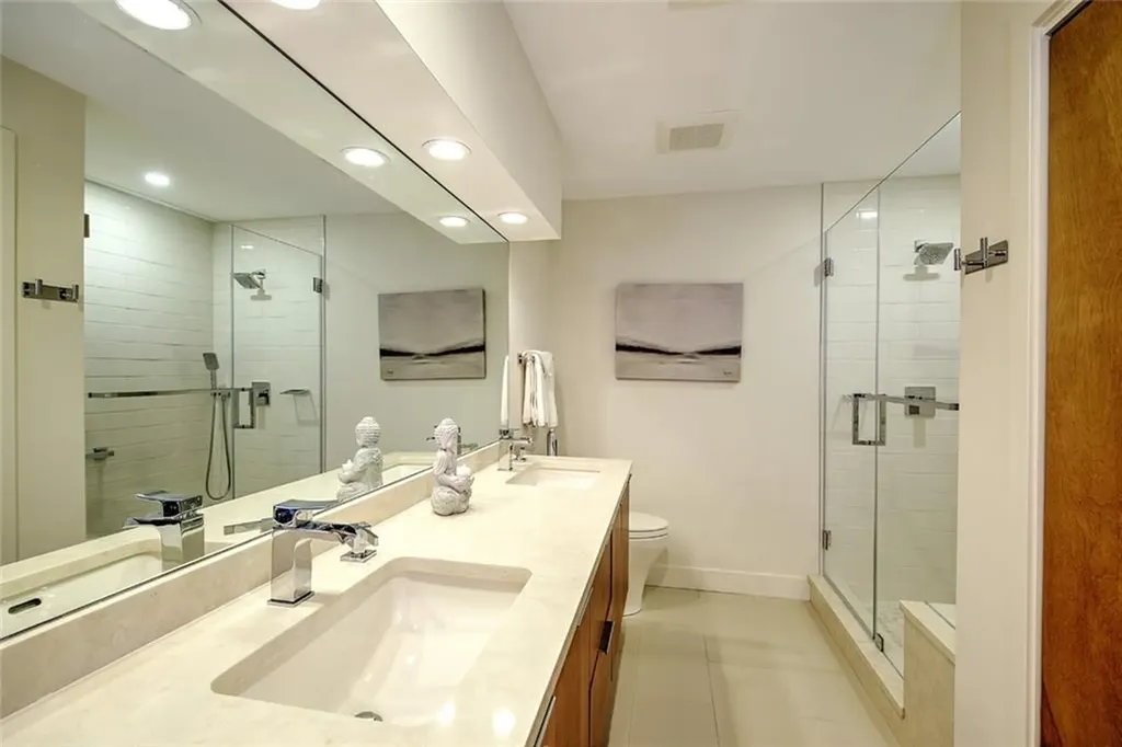 21 Fesser Avenue Bristol RI 02809