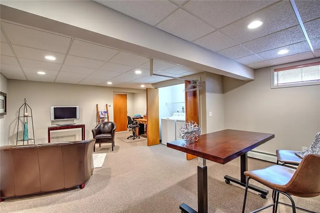 21 Fesser Avenue Bristol RI 02809