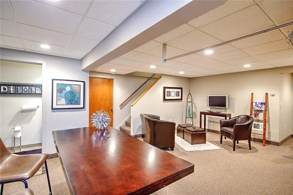 21 Fesser Avenue Bristol RI 02809