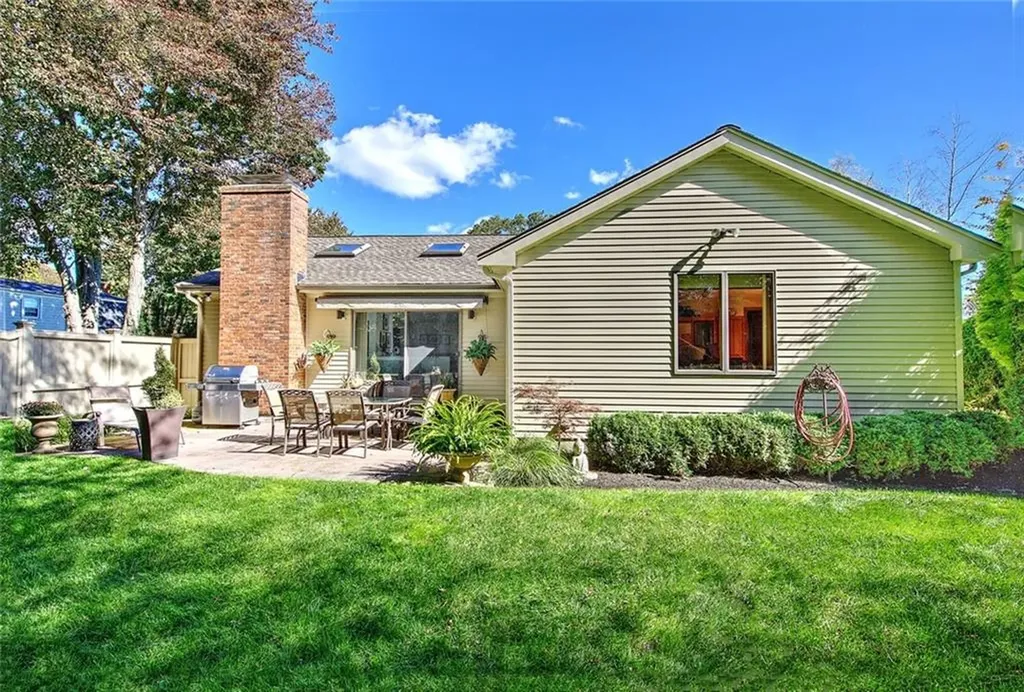 21 Fesser Avenue Bristol RI 02809