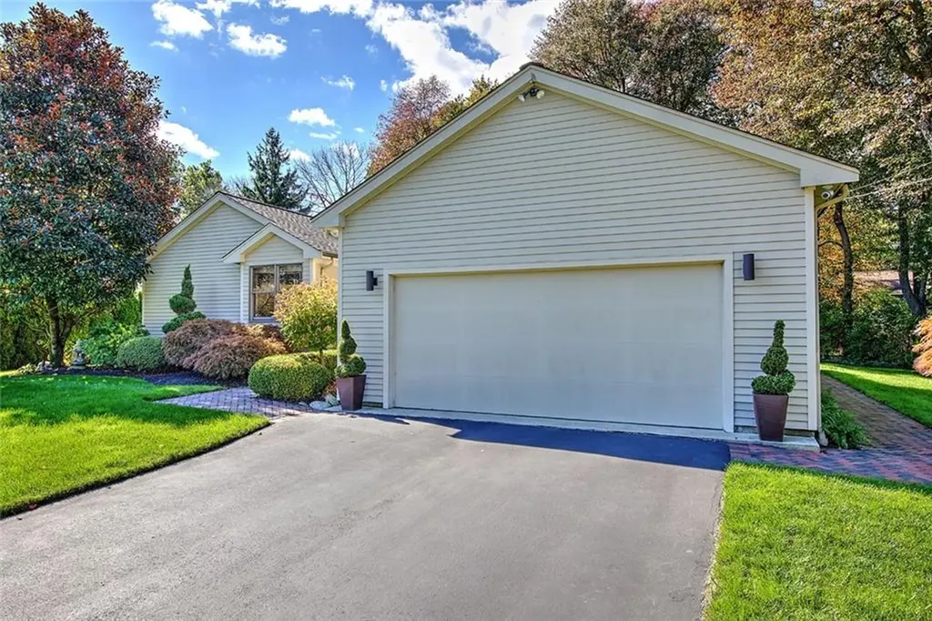 21 Fesser Avenue Bristol RI 02809