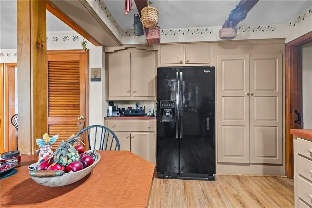 1 Pine Lane Warren RI 02885