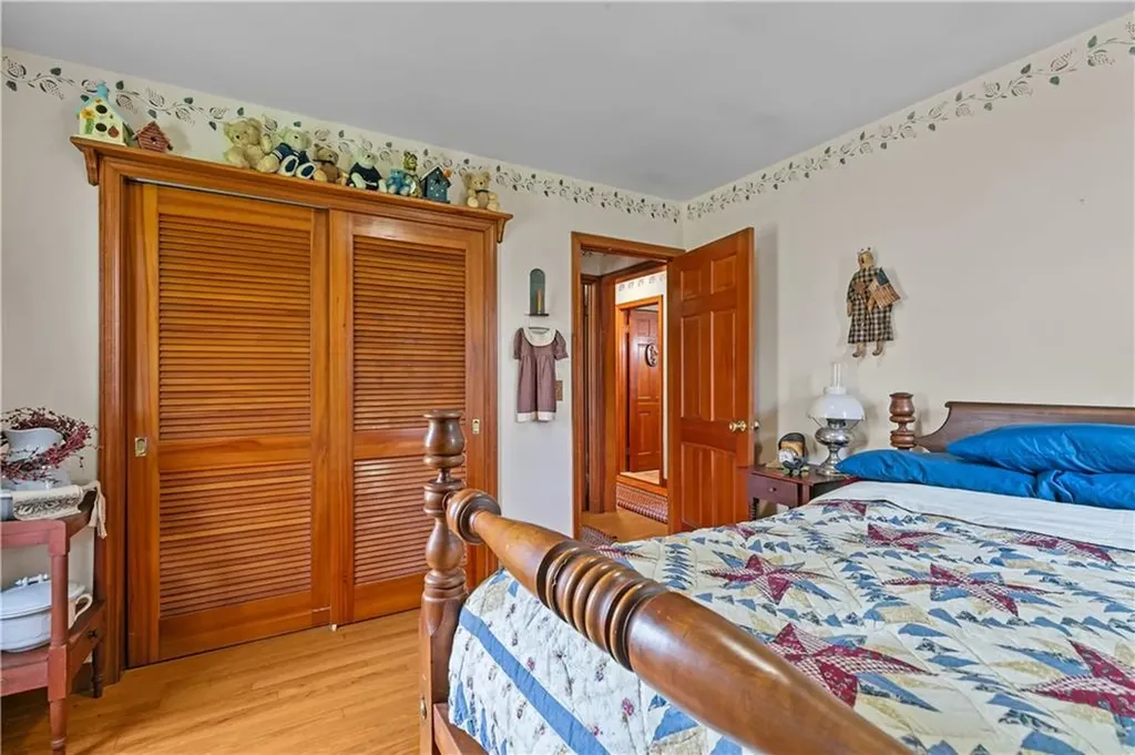 1 Pine Lane Warren RI 02885