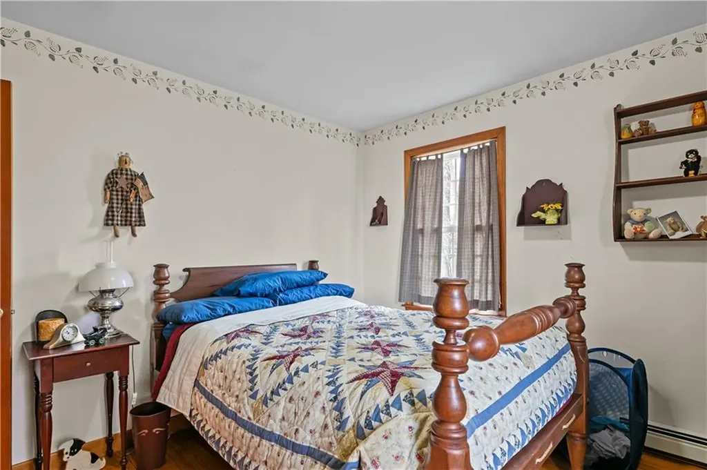 1 Pine Lane Warren RI 02885