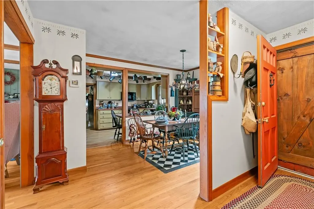 1 Pine Lane Warren RI 02885