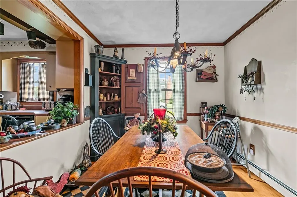 1 Pine Lane Warren RI 02885