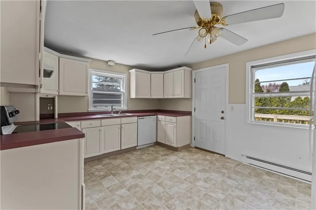 345 Post Road Warwick RI 02888