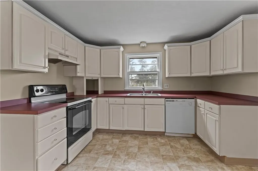 345 Post Road Warwick RI 02888