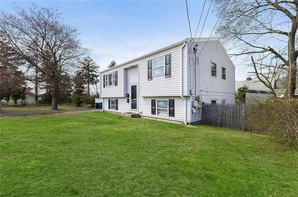345 Post Road Warwick RI 02888