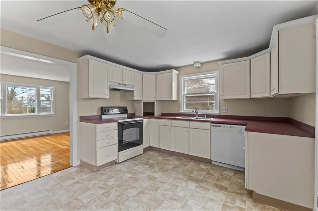 345 Post Road Warwick RI 02888