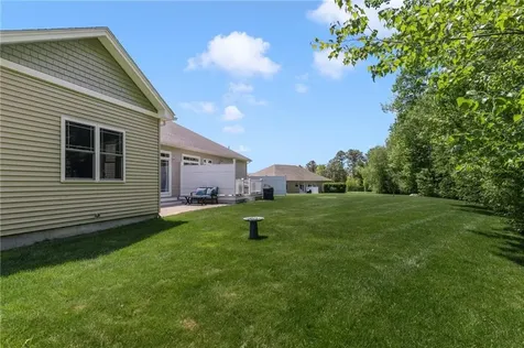 16 Kimberly Court North Kingstown RI 02852