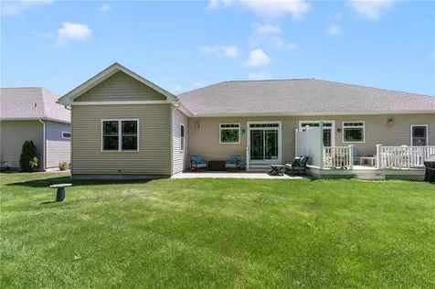 16 Kimberly Court North Kingstown RI 02852