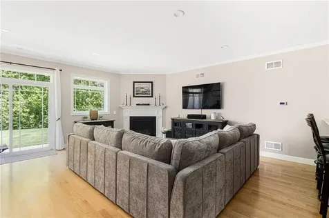 16 Kimberly Court North Kingstown RI 02852