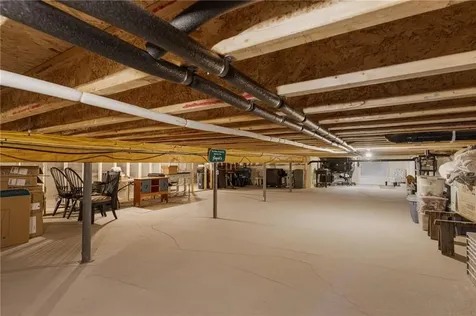 16 Kimberly Court North Kingstown RI 02852