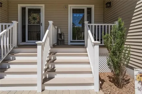 16 Kimberly Court North Kingstown RI 02852