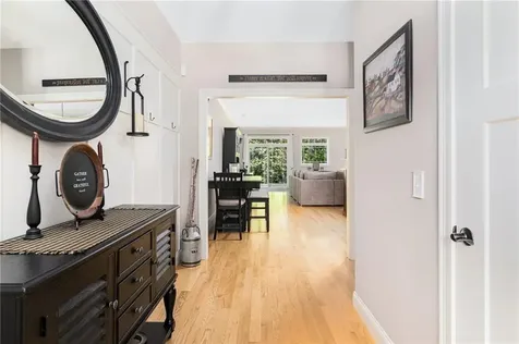 16 Kimberly Court North Kingstown RI 02852