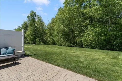 16 Kimberly Court North Kingstown RI 02852