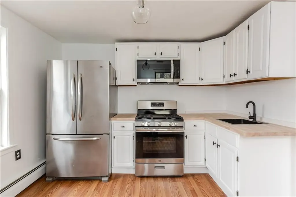 15 Stone Street Providence RI 02904