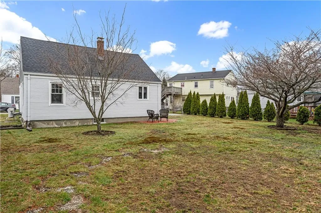 195 Oregon Avenue Pawtucket RI 02861