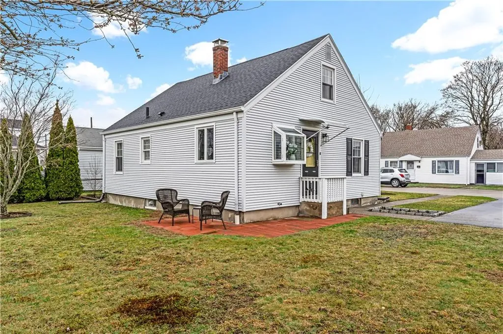 195 Oregon Avenue Pawtucket RI 02861