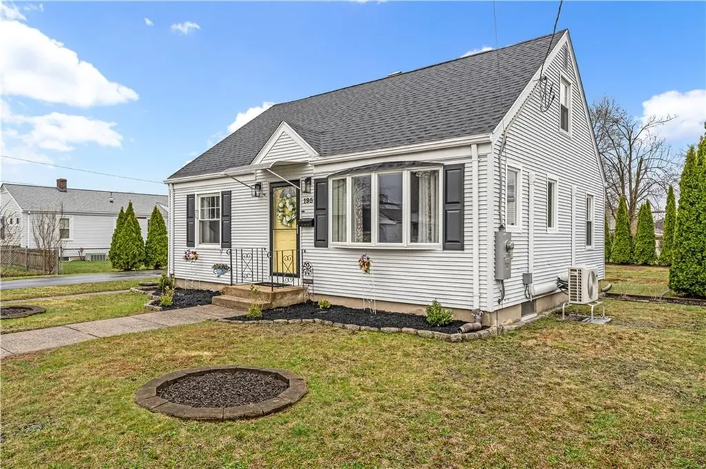 195 Oregon Avenue Pawtucket RI 02861