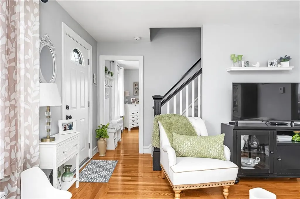 195 Oregon Avenue Pawtucket RI 02861