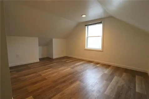 51 Pleasant Avenue Tiverton RI 02878