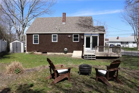 51 Pleasant Avenue Tiverton RI 02878