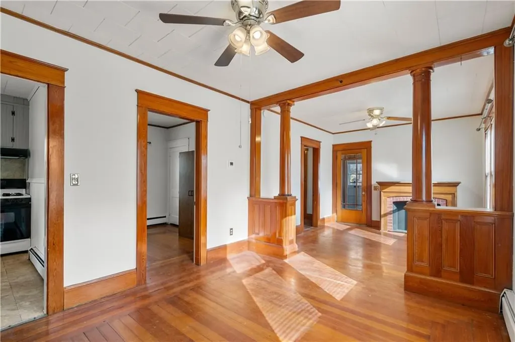 16 Crescent View Avenue East Providence RI 02915