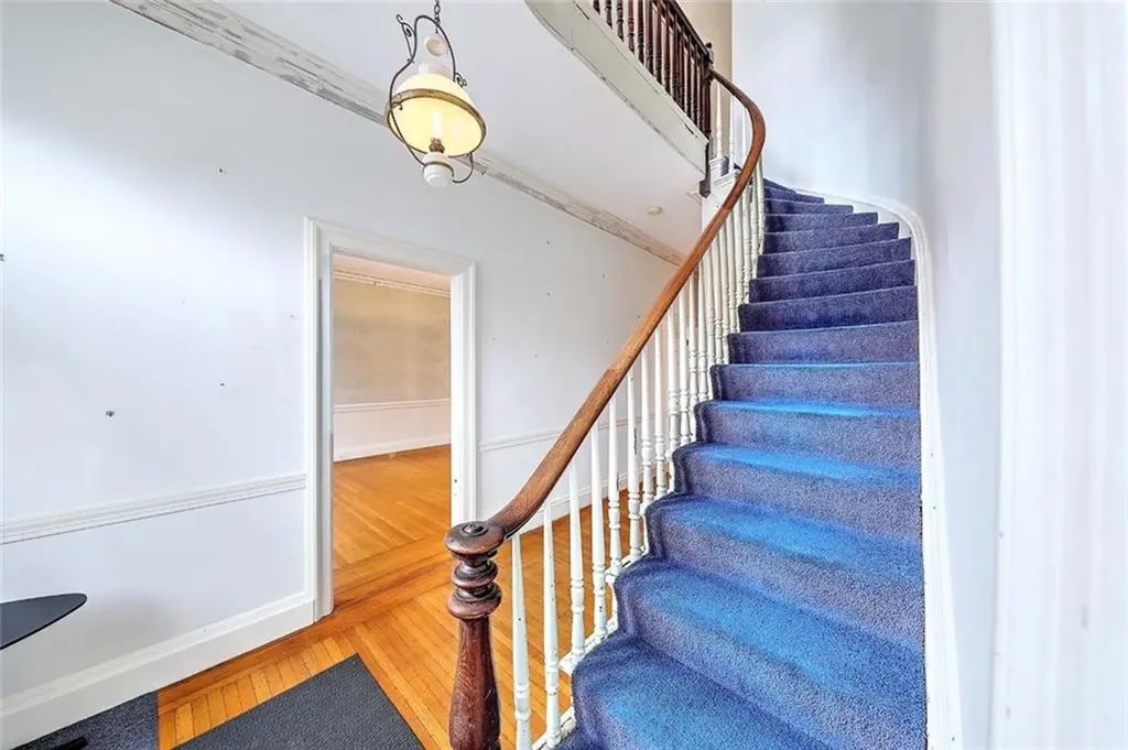 214 Bowen Street Providence RI 02906