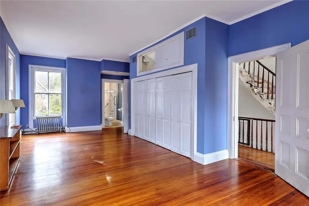214 Bowen Street Providence RI 02906