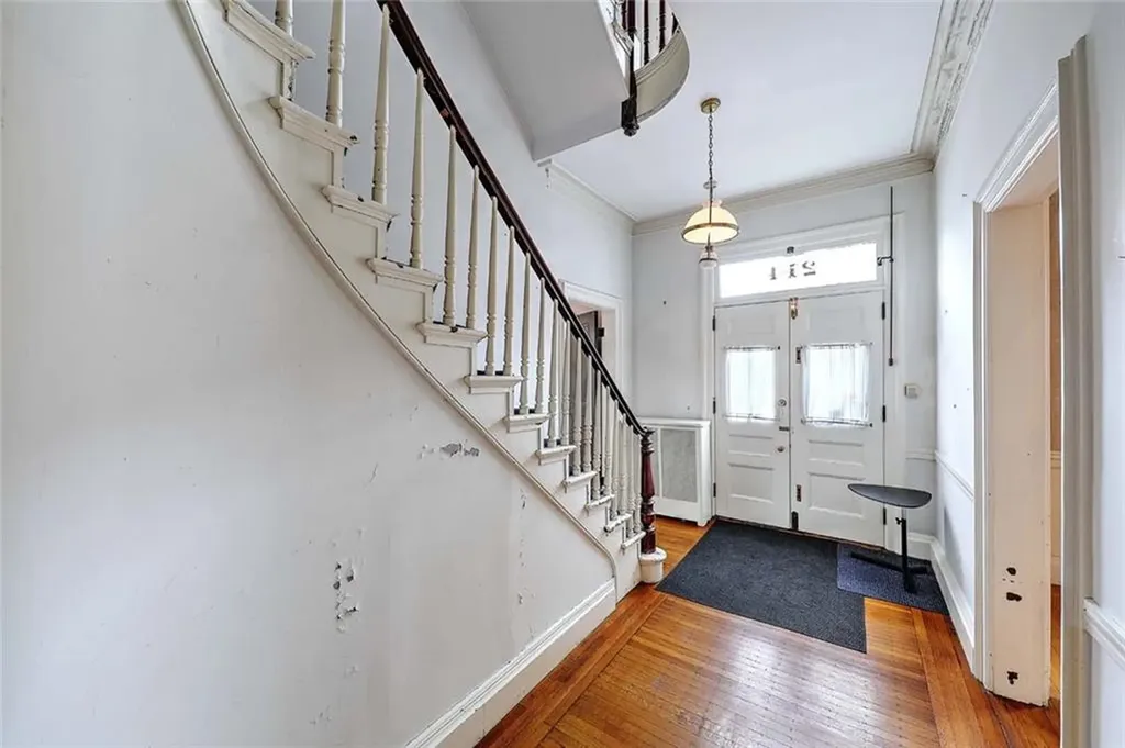 214 Bowen Street Providence RI 02906