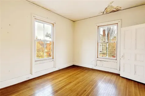 214 Bowen Street Providence RI 02906