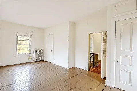 214 Bowen Street Providence RI 02906