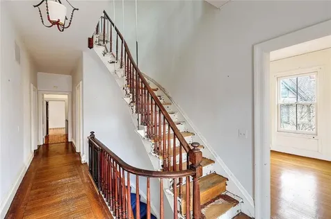 214 Bowen Street Providence RI 02906