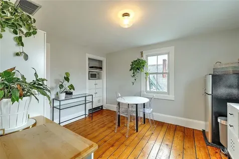 214 Bowen Street Providence RI 02906