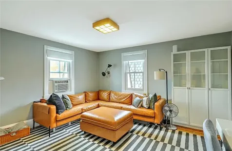 214 Bowen Street Providence RI 02906