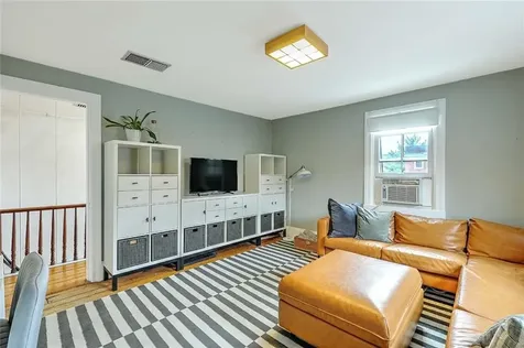 214 Bowen Street Providence RI 02906