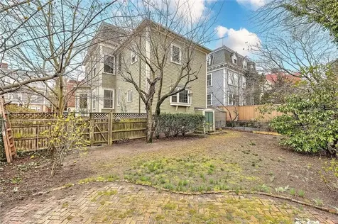 214 Bowen Street Providence RI 02906