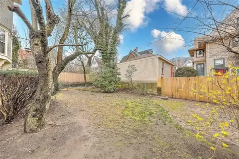 214 Bowen Street Providence RI 02906