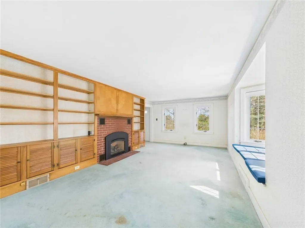 23 Rockland Drive South Kingstown RI 02879