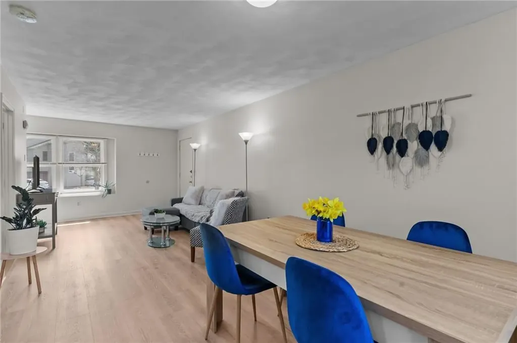 10 East Street Cranston RI 02920