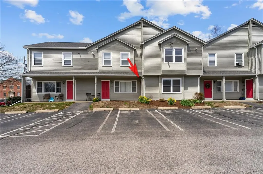 10 East Street Cranston RI 02920