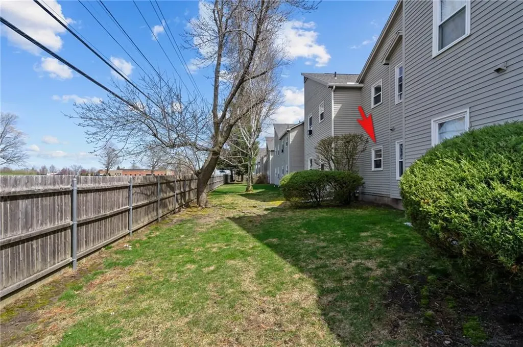 10 East Street Cranston RI 02920