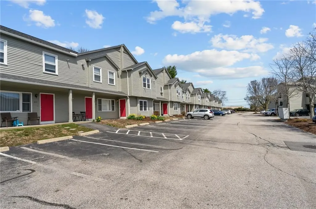 10 East Street Cranston RI 02920